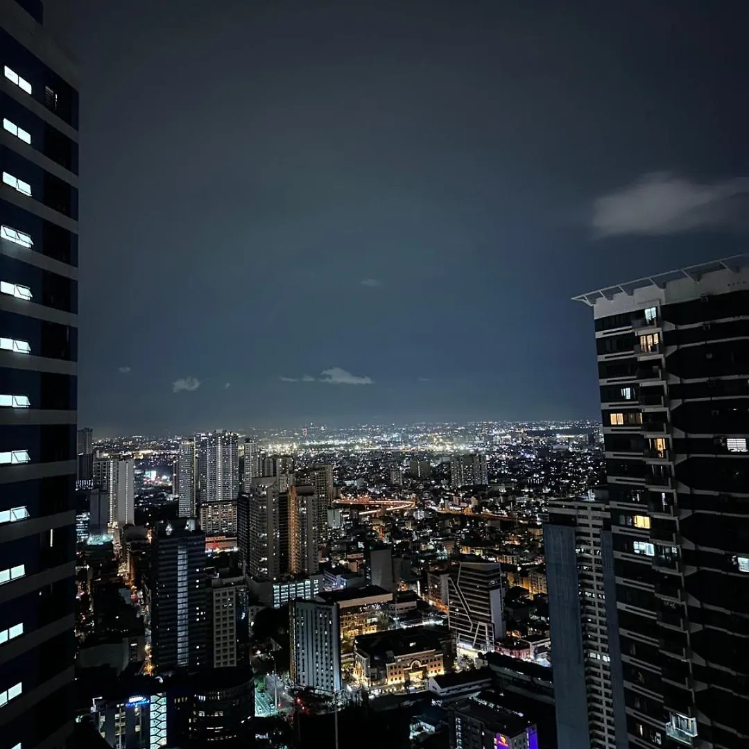 Fully Furnished One-Bedroom Unit With Balcony And A Beautiful City View Manila
